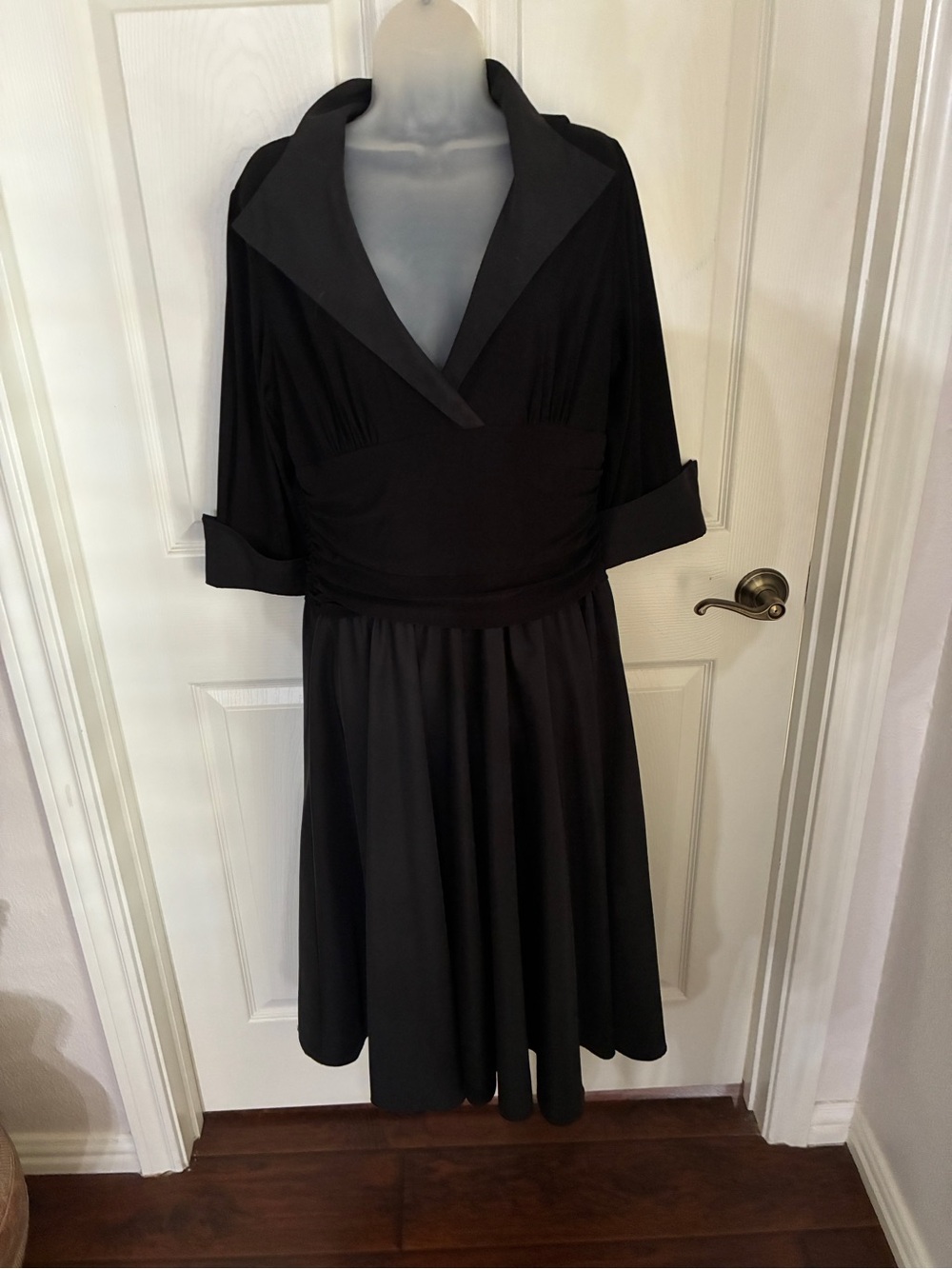 Jessica Howard Black Midi Fit-and-Flare Dress with Notch Collar